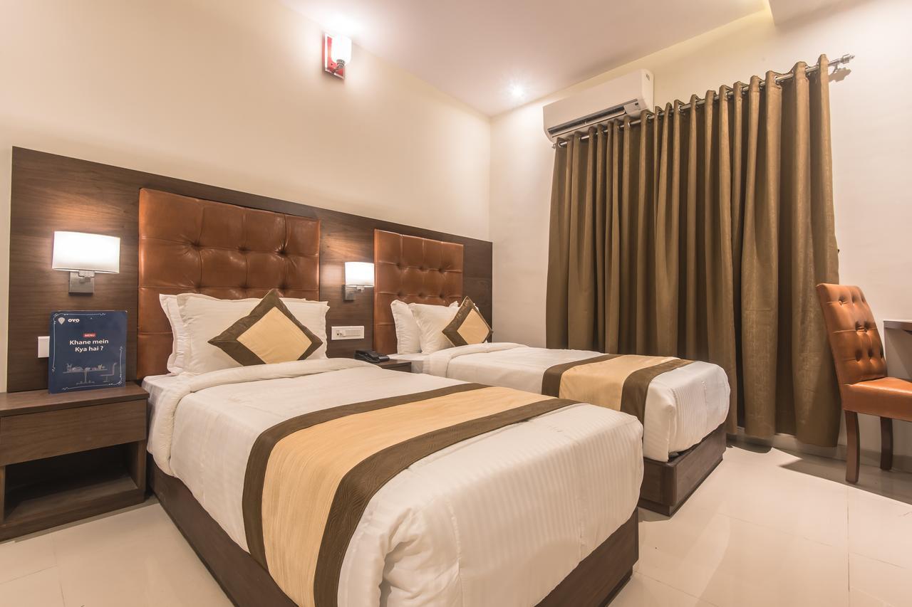 Oyo 9328 Empire Suite Navi Mumbai Dış mekan fotoğraf