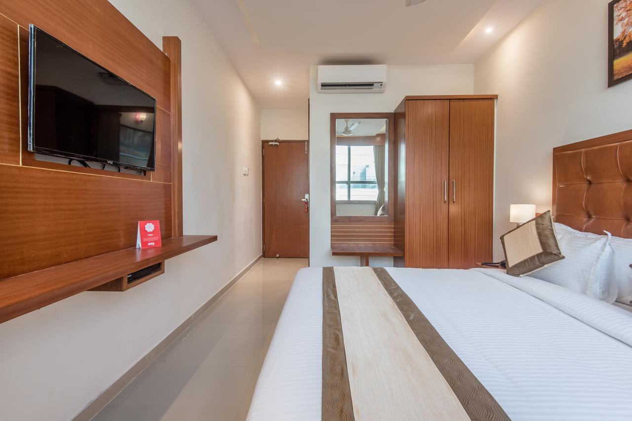 Oyo 9328 Empire Suite Navi Mumbai Dış mekan fotoğraf