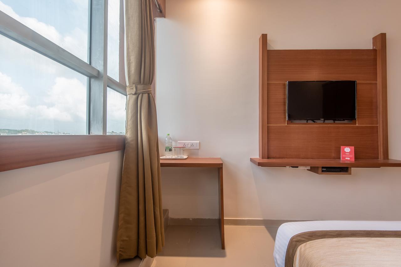 Oyo 9328 Empire Suite Navi Mumbai Dış mekan fotoğraf